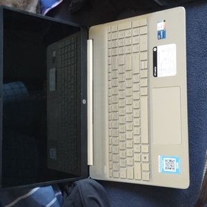 Hp 15-dy2071wm laptop core i7 11th gen with nmve ssd 256gb intel octane